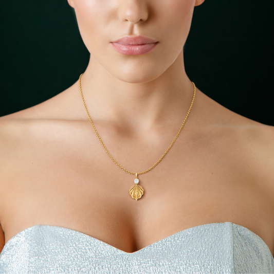 SHELLY, SEA SHELL PENDANT