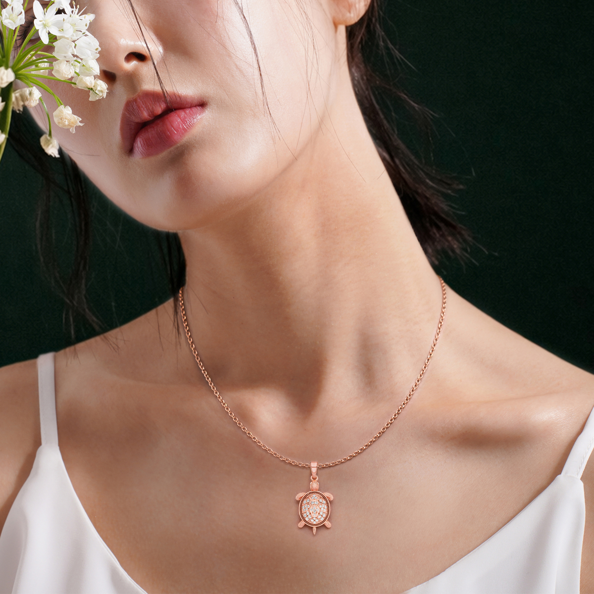 SEA TROT, TORTOISE PENDANT