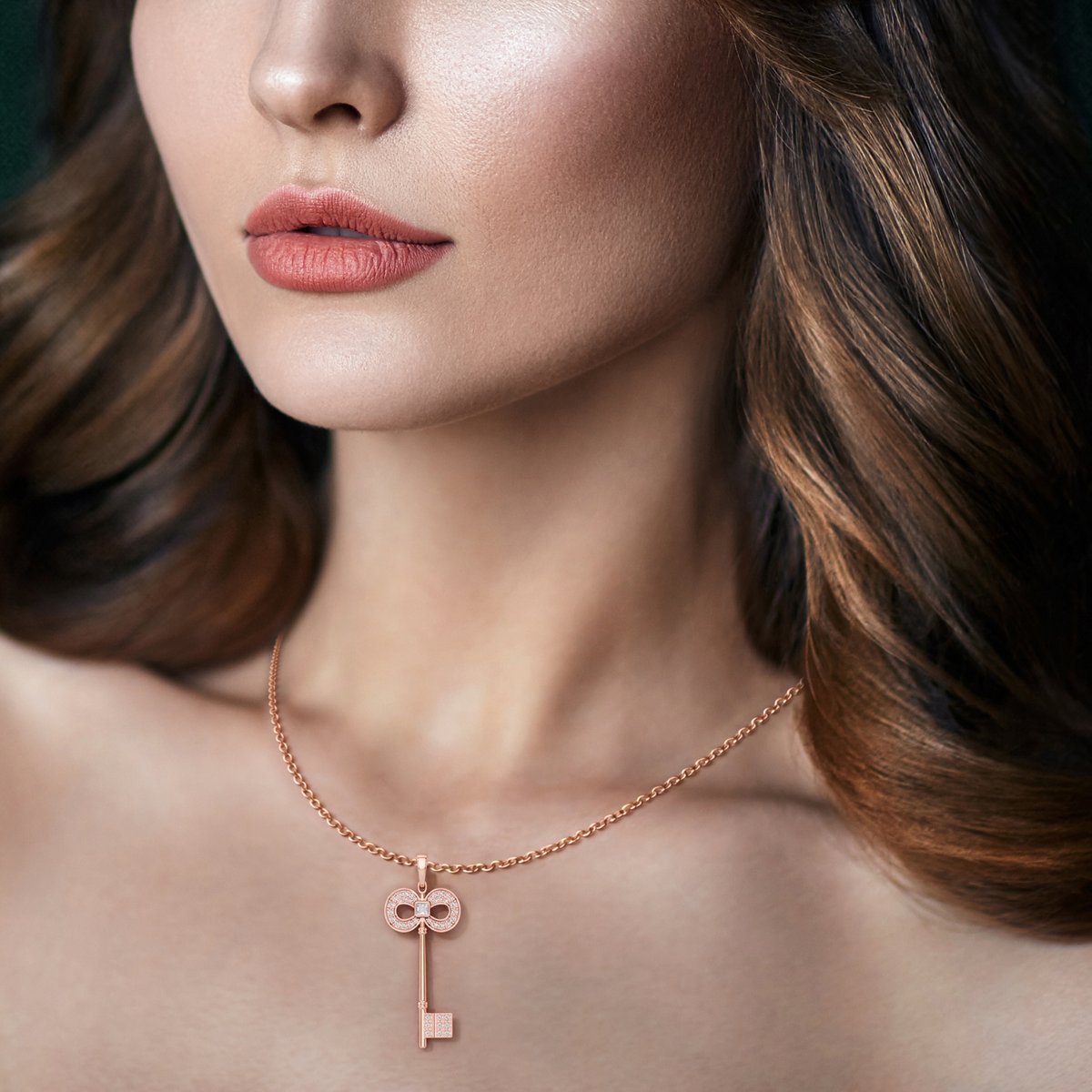 KEELEY, KEY PENDANT