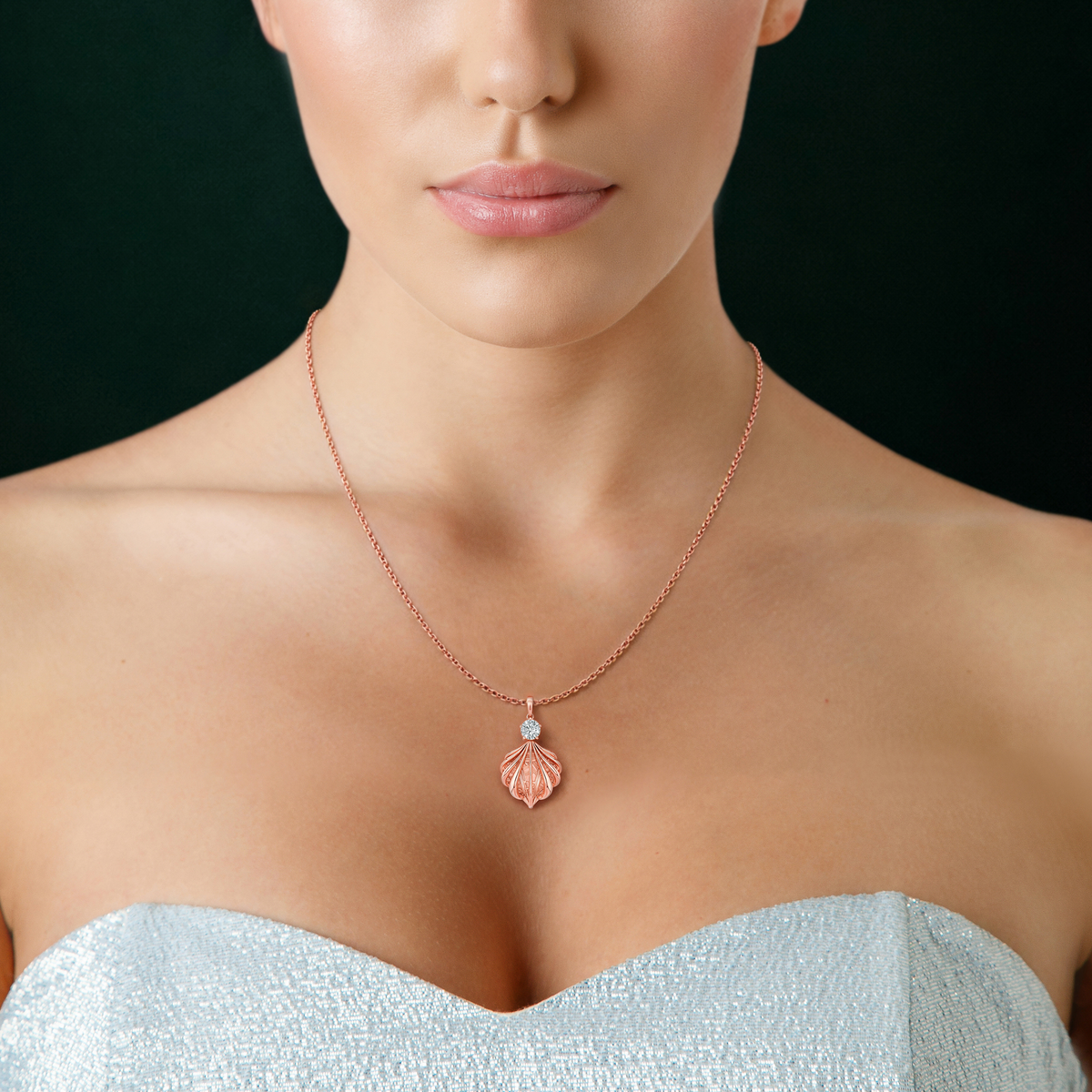 SHELLY, SEA SHELL PENDANT
