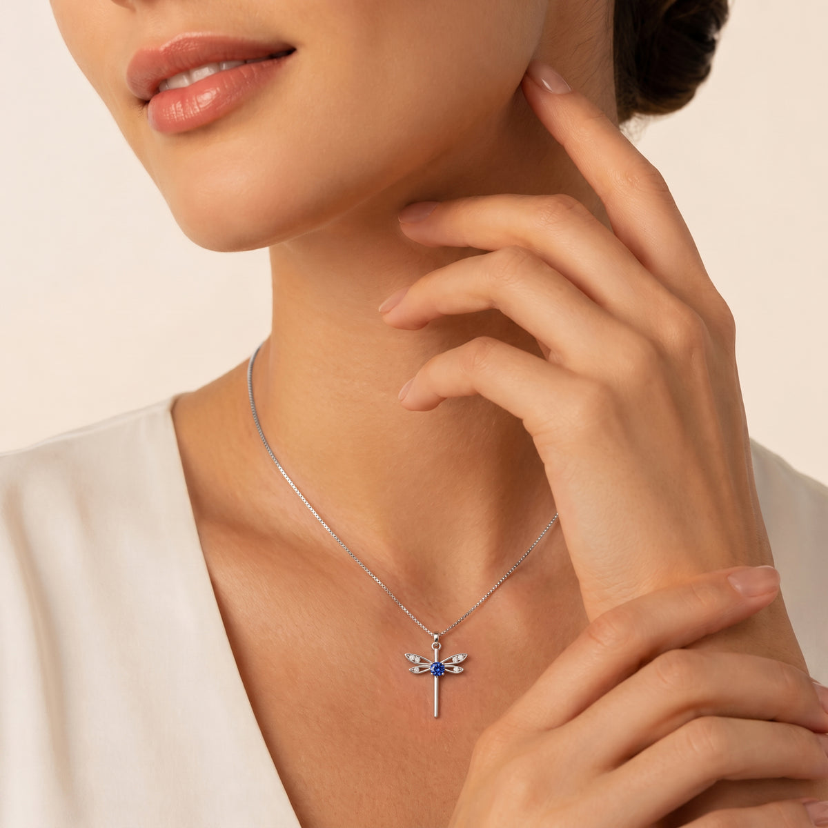 AERIA, THE DRAGONFLY PENDANT