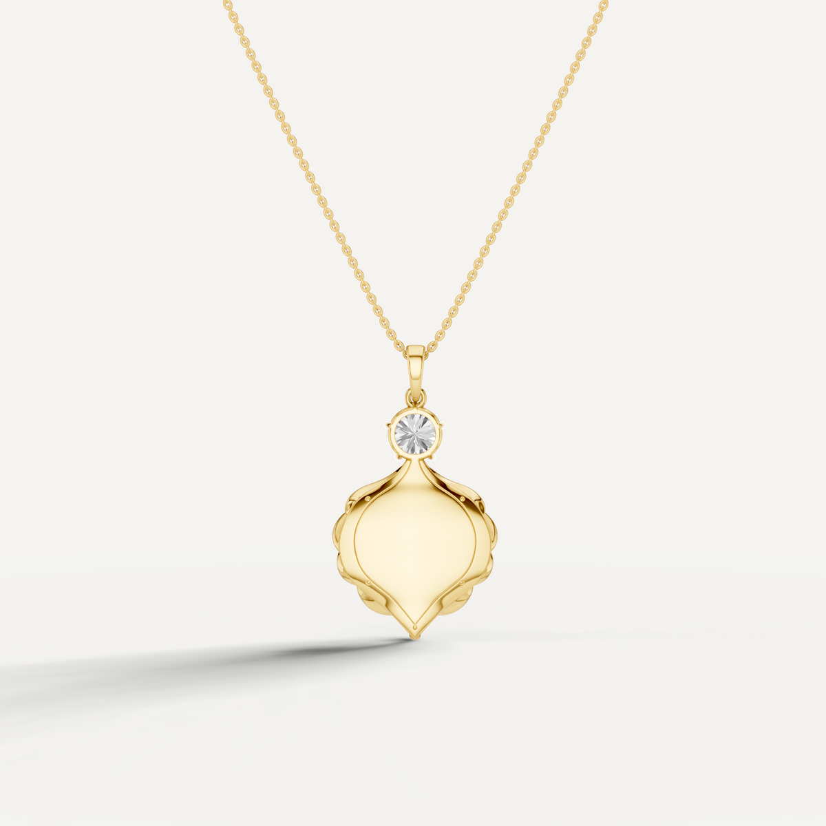 SHELLY, SEA SHELL PENDANT