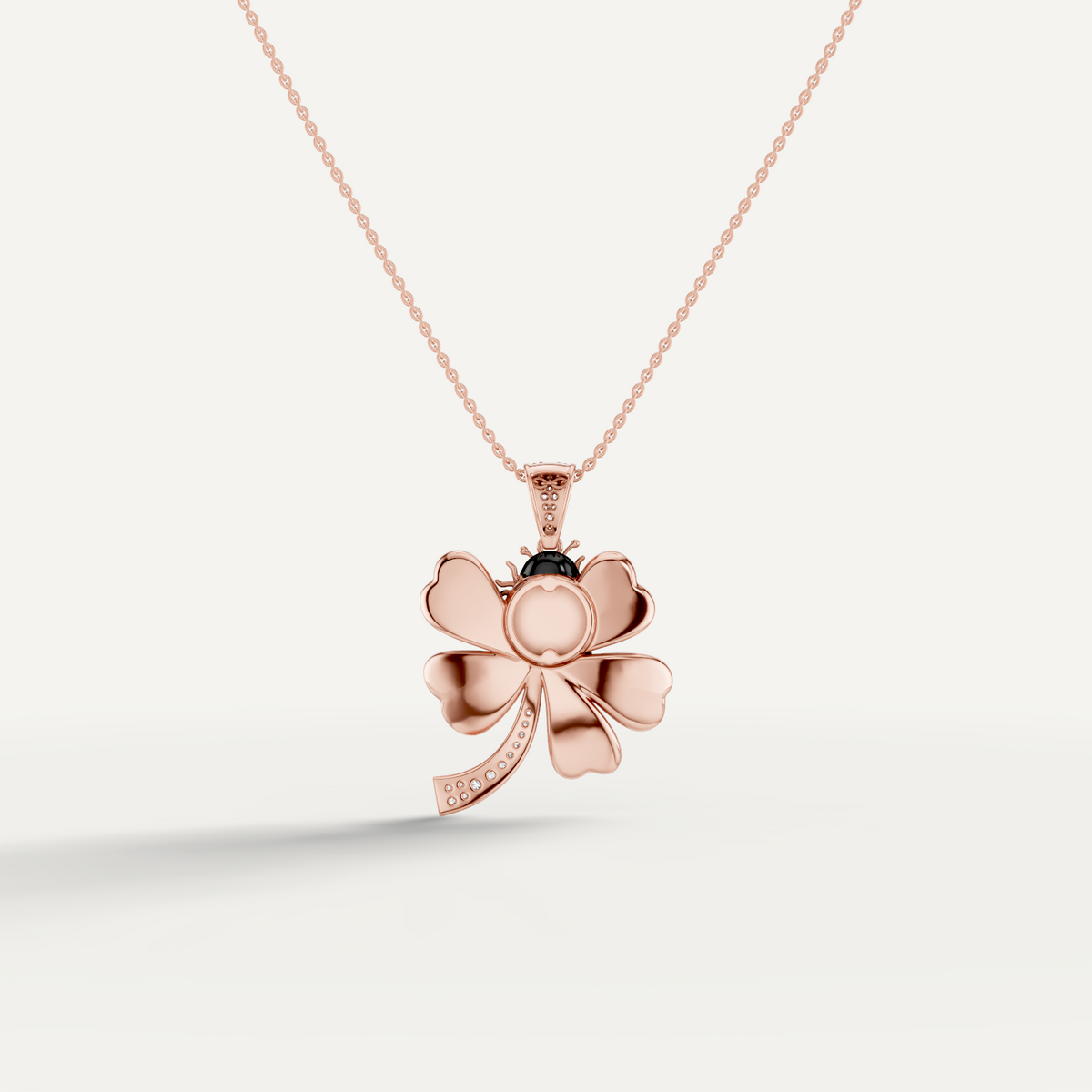LADY LUCK, CLOVER LEAF PENDANT