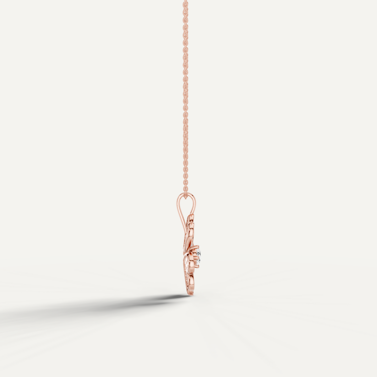 LUSTRE, CLOVER LEAF PENDANT