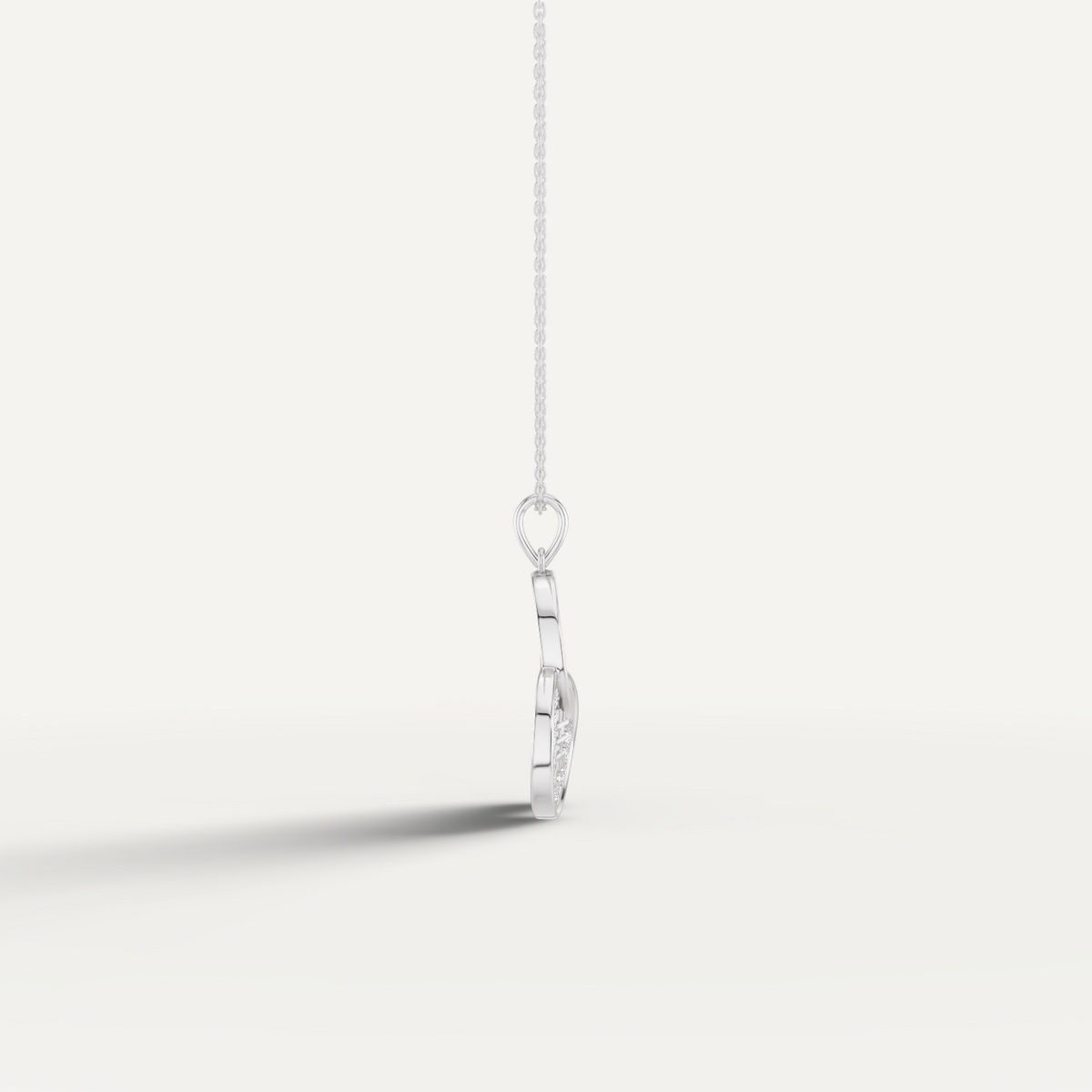 CHICLOVE, FENG SHUI COIN PENDANT