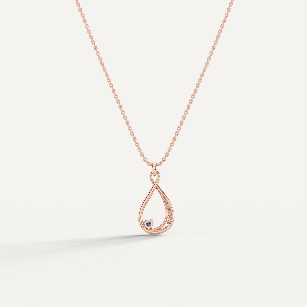 TRISKELE, THE CELTIC KNOTS PENDANT